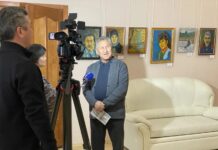 Персональная выставка работ самодеятельного художника Ильи Топоева «Земля и мои земляки» («Чирiм паза чир-суғчыларым»)